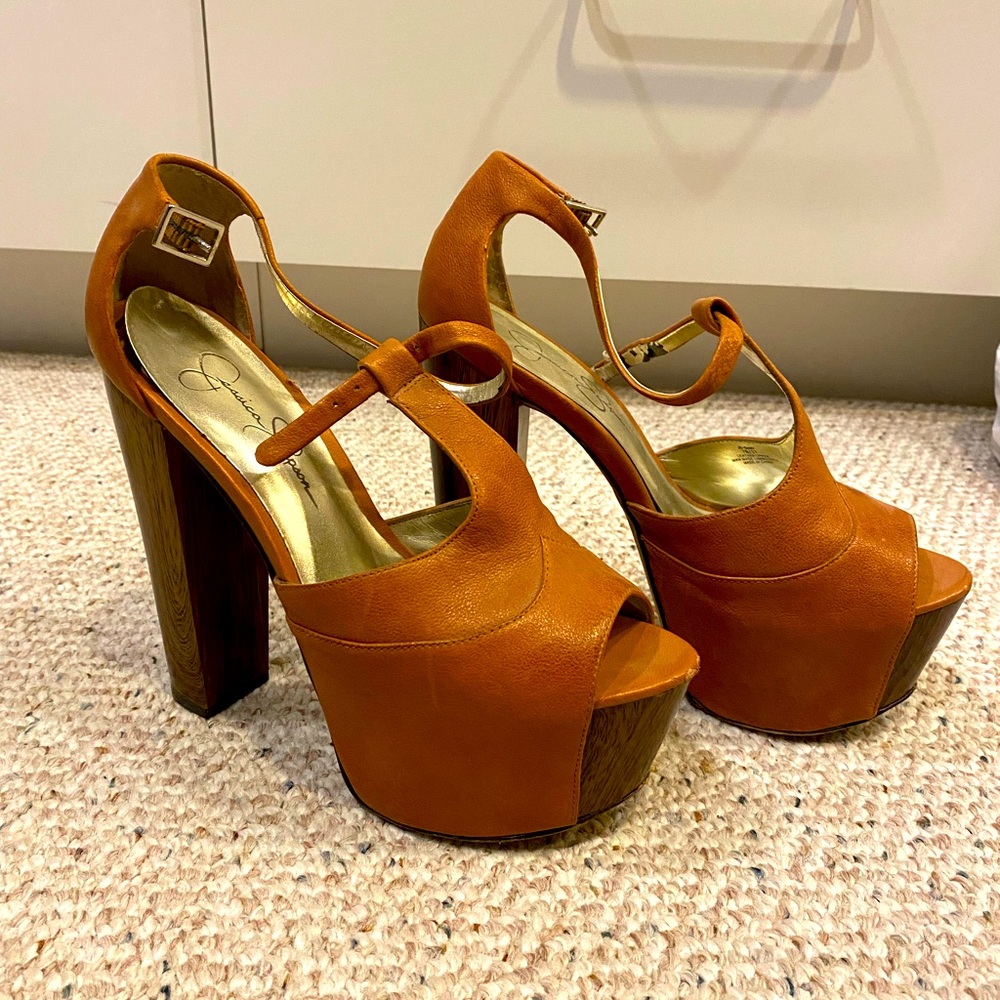 Jessica Simpson shoes. Size 37. Excellent condition